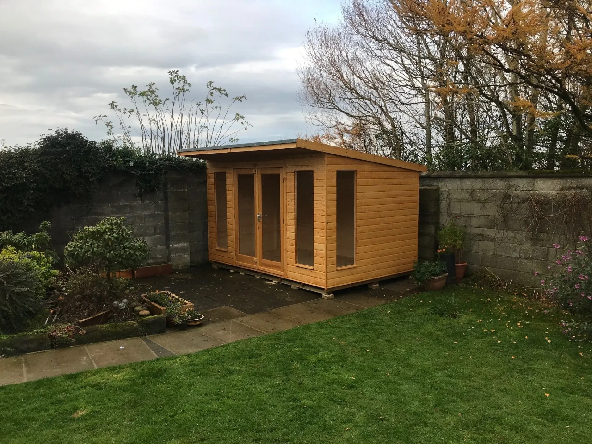 Custom summerhouse build
